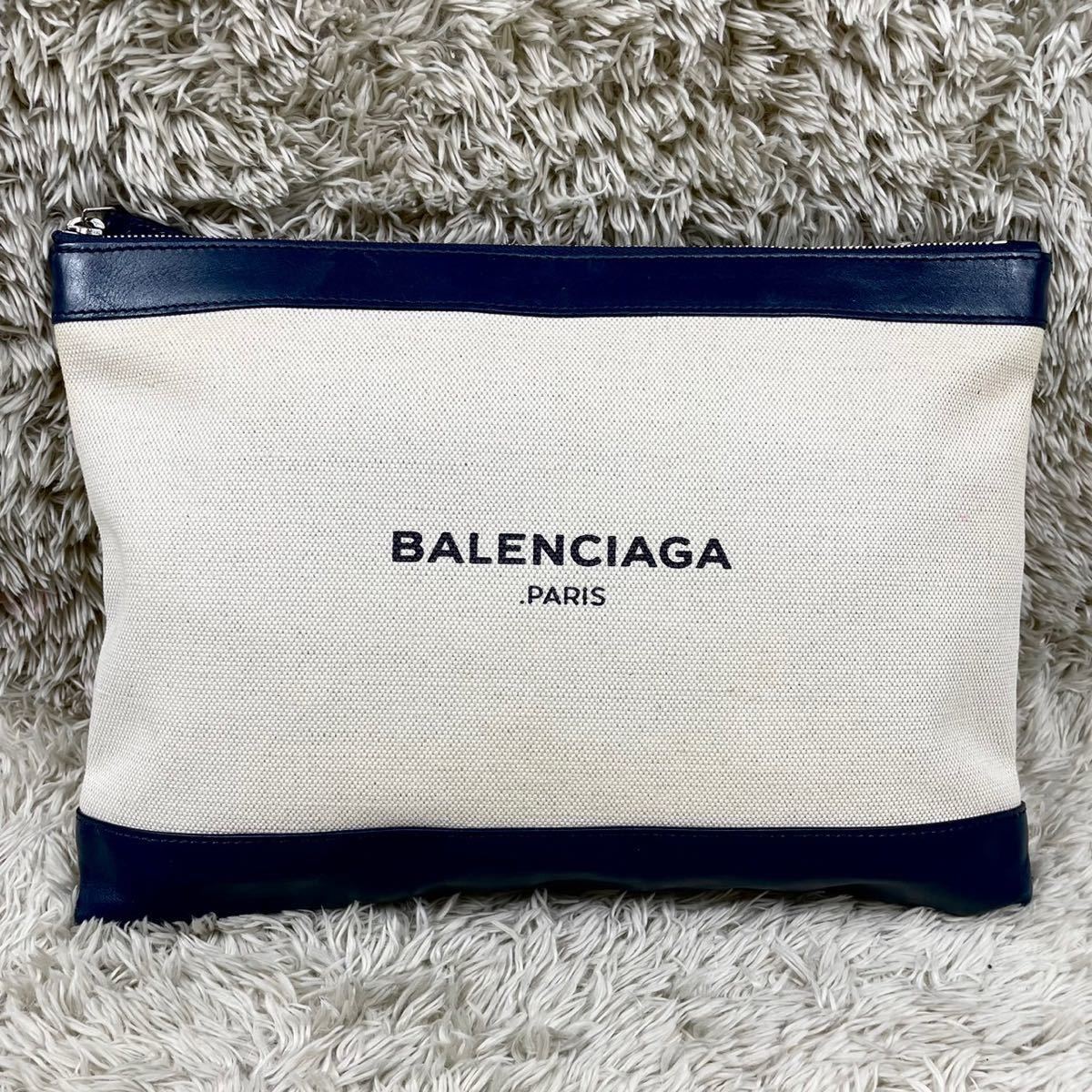 極美品●BALENCIAGA バレンシアガ メンズ レディース クラッチバッグ セカンドバッグ エブリデイ ロゴ キャンバス ホワイト レザー 黒_画像2