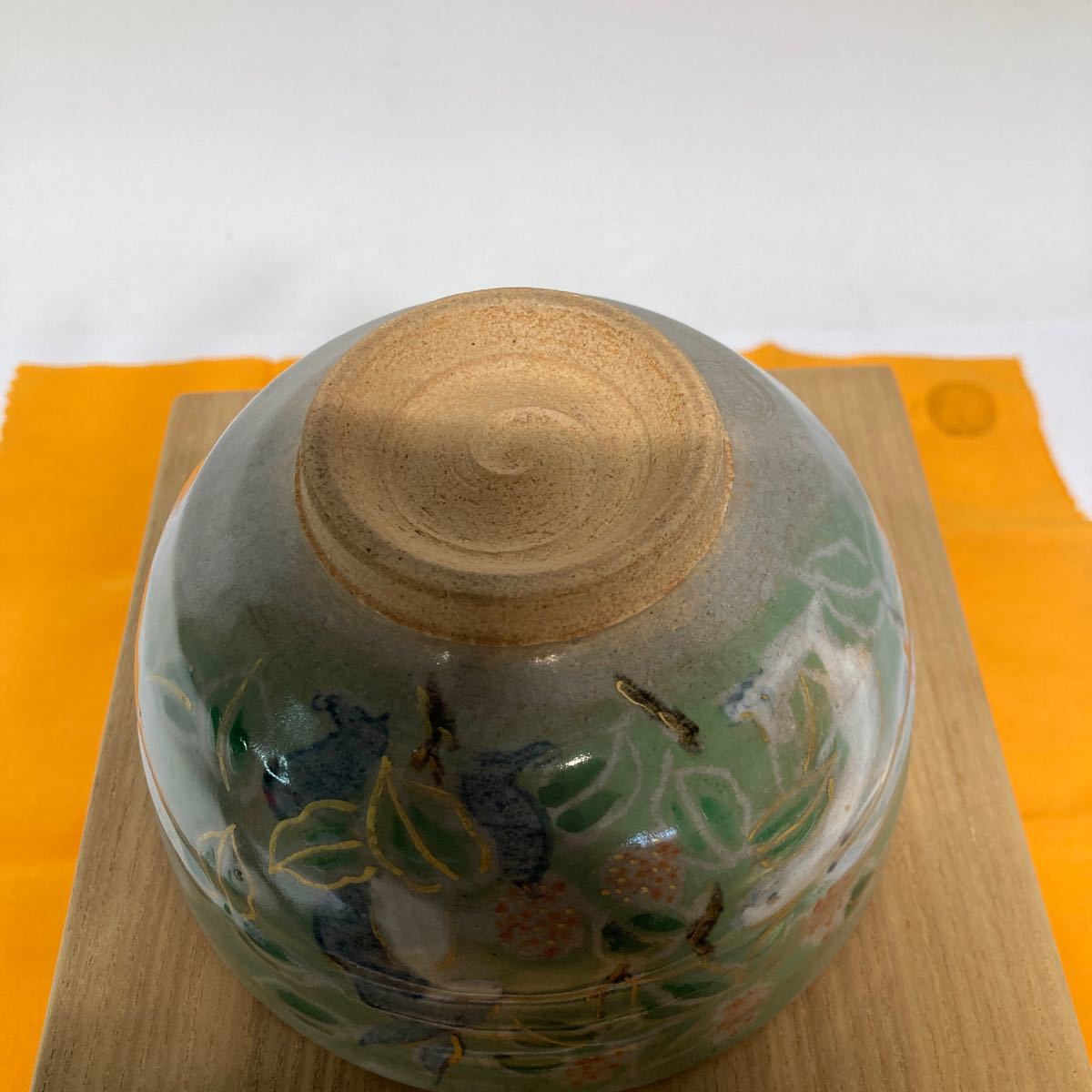 寺尾陶象　抹茶碗　茶道具　共箱　花兎　茶盆　金彩_画像5