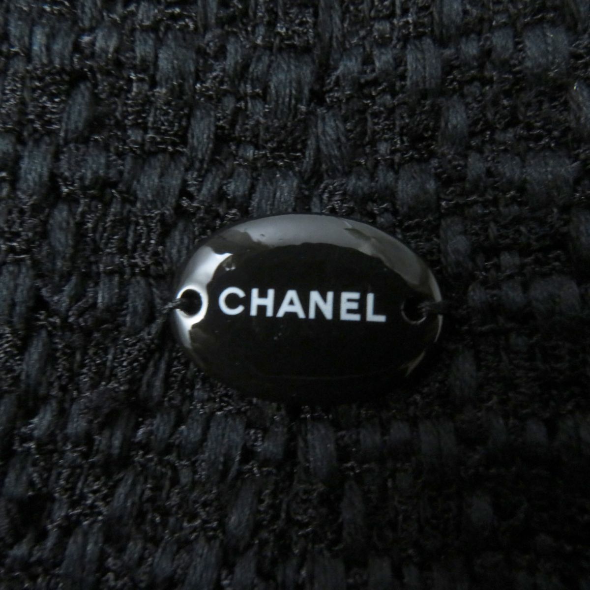  beautiful goods *CHANEL Chanel 09P P34950 Logo plate attaching knees height cotton tweed tia-do skirt black black 38 France made lady's 