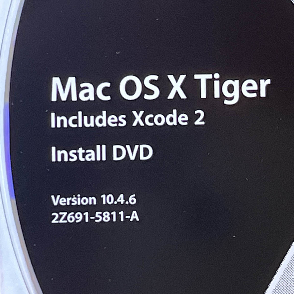 Mac OS X Tiger Version 10.4.6 Install DVD、元箱、説明書等付き_画像5