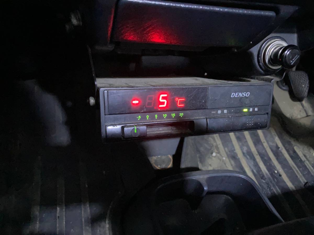平成11年 HA6 アクティトラック -5℃ 冷凍冷蔵車 車検令和6年5月まで _画像8