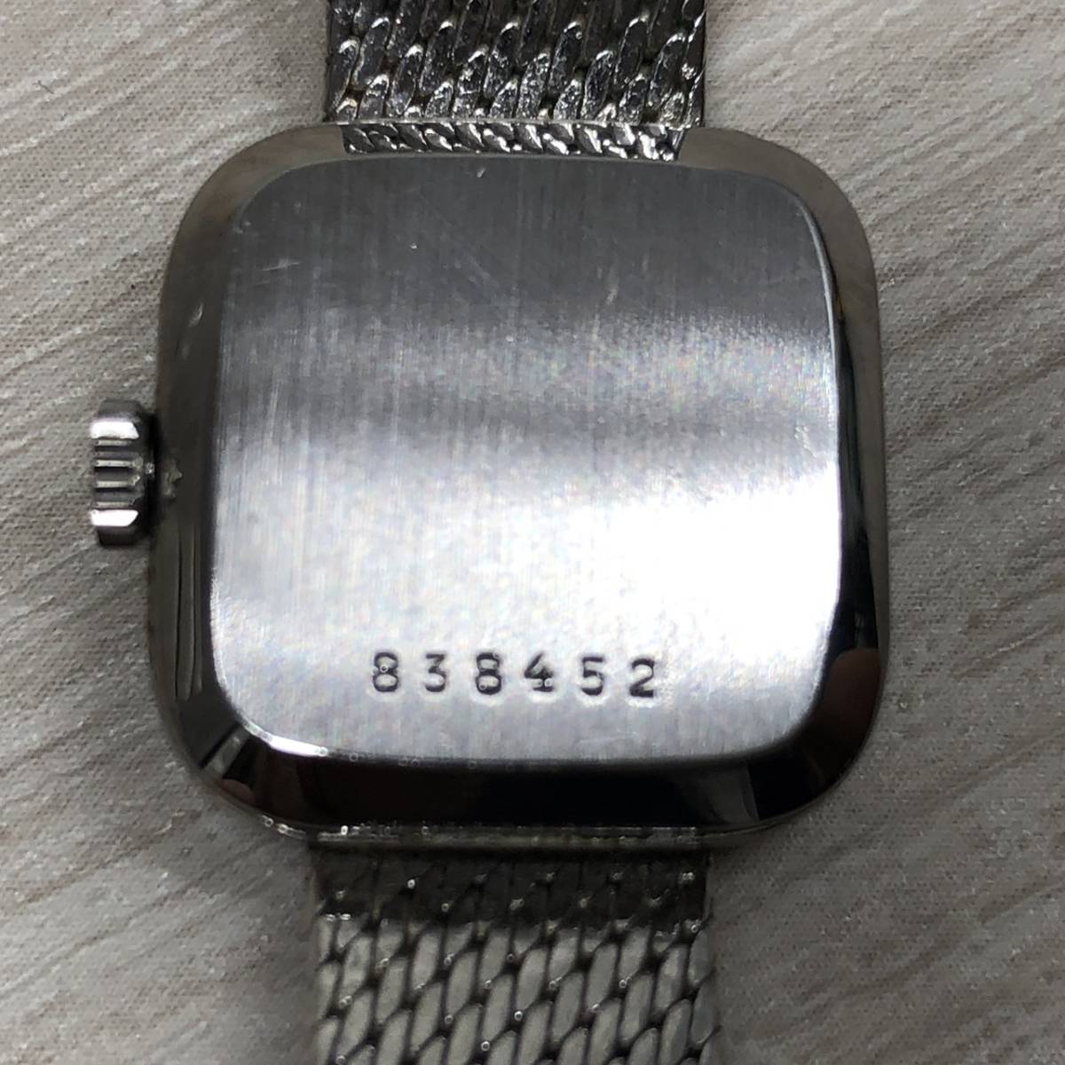 ●【YH-7231】中古品 JUVENIA 手巻き レディース スクエア 腕時計 稼動品 【レターパックプラス可】_画像9