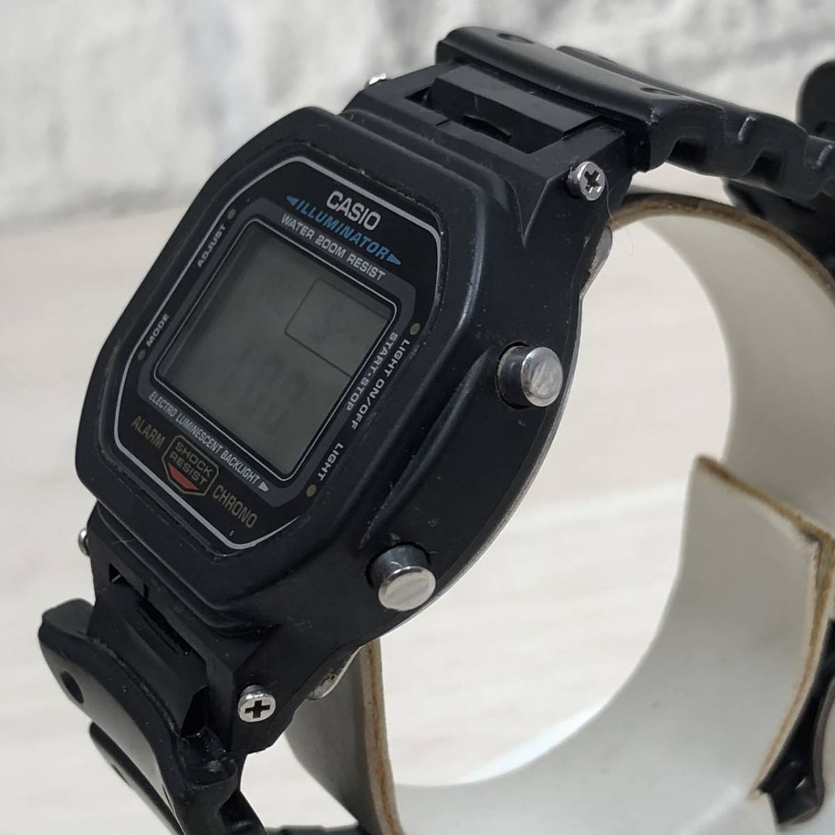 ●【YH-7233】中古品 CASIO カシオ G-SHOCK Gショック DW-5600E ※ケース割れ有【レターパックプラス可】_画像3