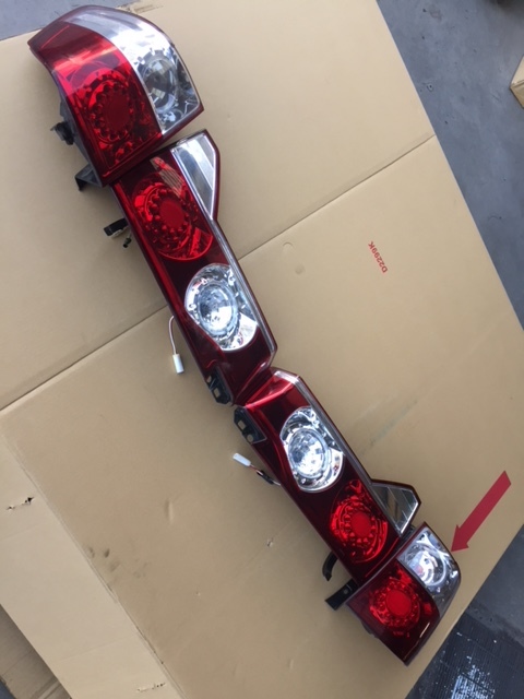 Alphard 10系列外尾燈LED售罄 原文:アルファード　１０系　社外テールランプ　LED 売り切り