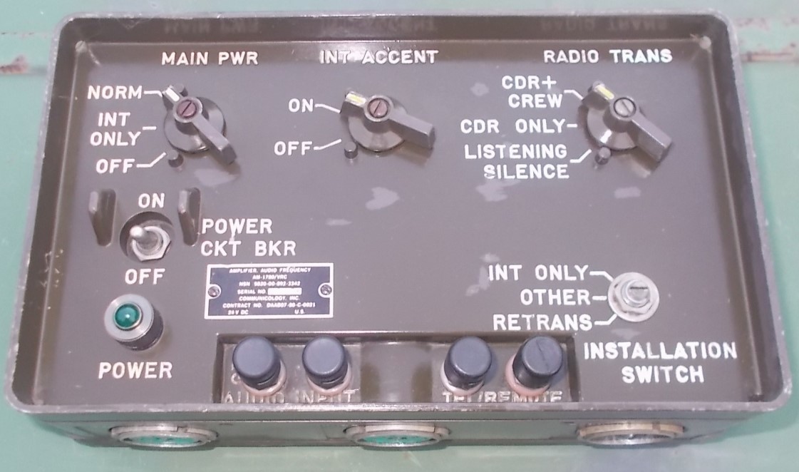 米軍 AM-1780 / VIC-1 無線/車内通話 コントロール (RT-246 RT-524 R-442)_画像1