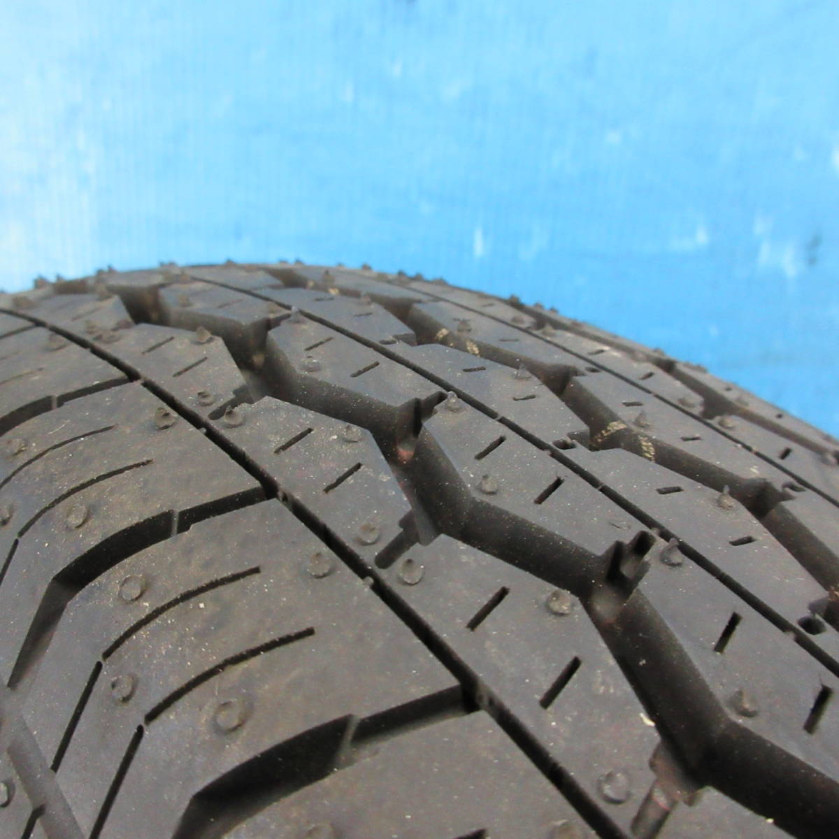 １４５／８０Ｒ１３　８８／８６Ｎ　ＬＴ　　ブリヂストン　ＢＲＩＤＧＥＳＴＯＮＥ　ＲＤ－６１３　２０２２年製　１本のみ　未使用_画像6