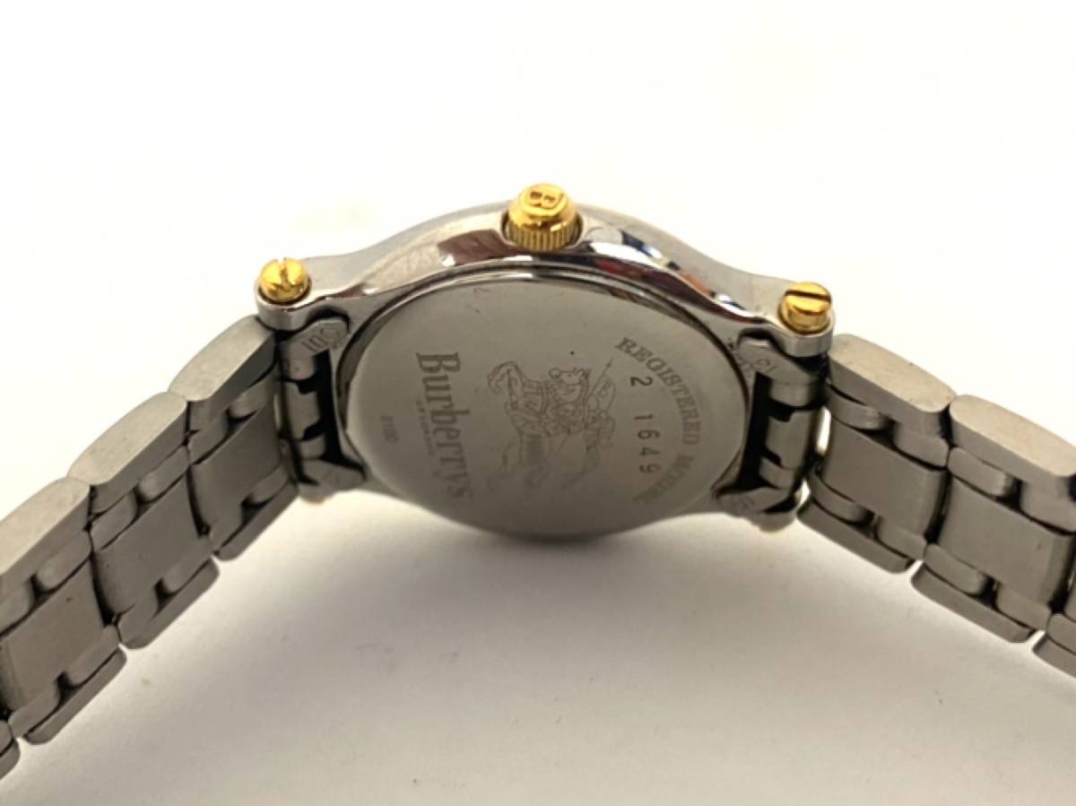 美品 BURBERRY バーバリー レディース 腕時計 クォーツ デイト 白文字盤 ラウンドフェイス 未確認 コンビ cc102701_画像2