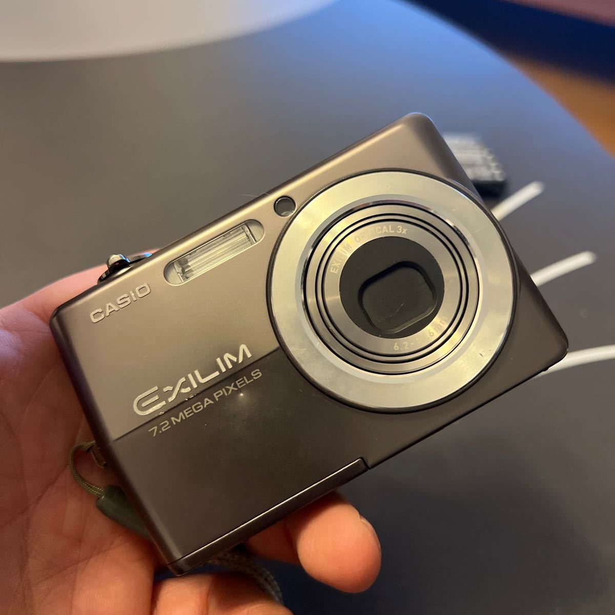 1円 CASIO EXILIM EX-Z700 6.2-18.6mm コンパクトデジタルカメラ シルバー 動作未確認_画像6