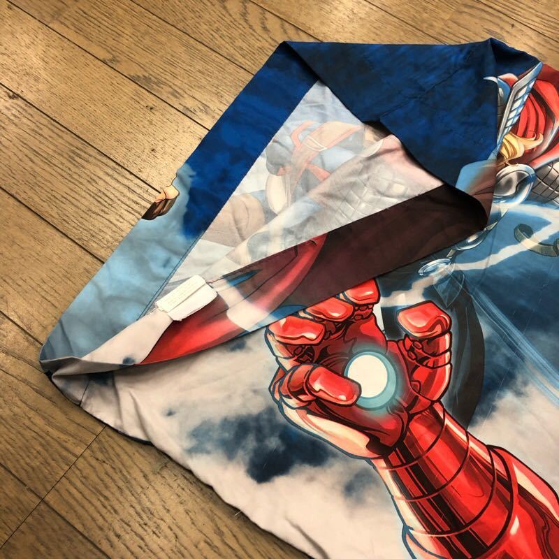 【ek030】ヴィンテージシーツ ピローケース 76×50 キャラクター MARVEL アベンジャーズ リメイク用生地 アメリカ買付 布 送料無料_画像3