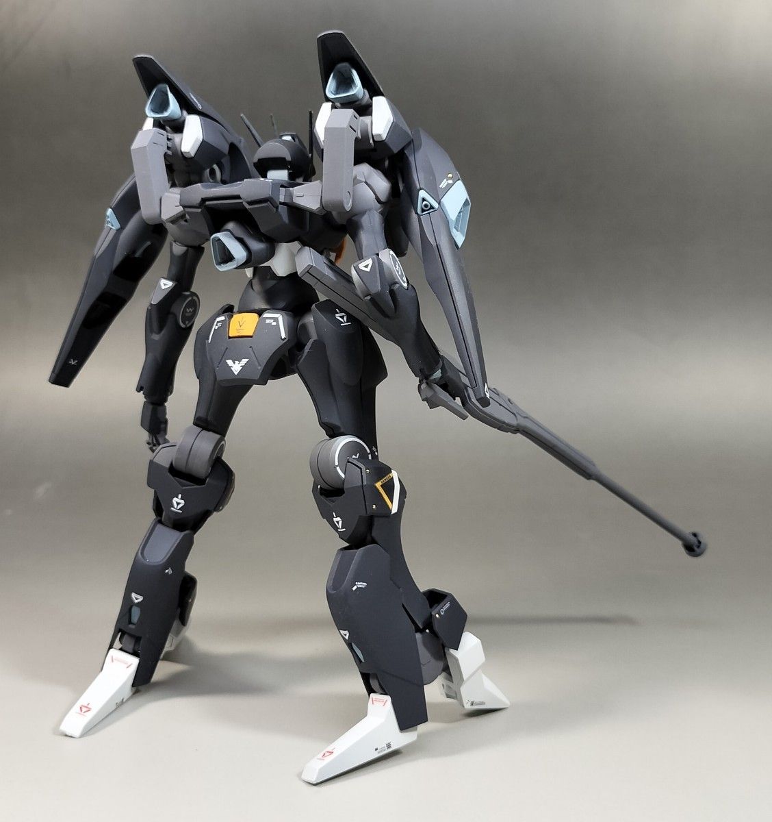 1/144 HG ガンダム ファラクト 改修 全塗装 完成品 エラン・ケネス 水星の魔女