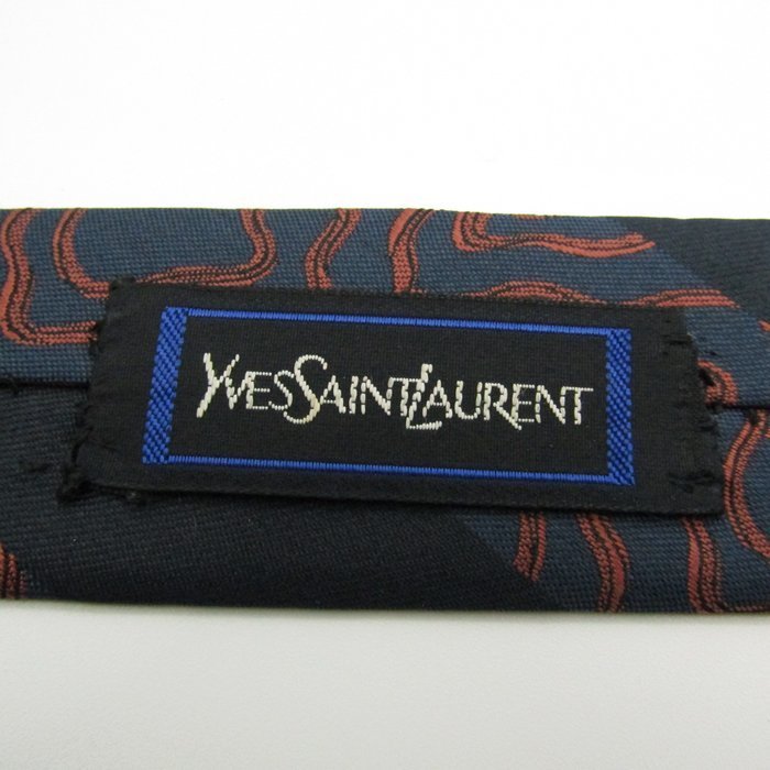 【美品】 イヴサンローラン Yves Saint Laurent YSL ストライプ柄 シルク 総柄 メンズ ネクタイ ネイビーの画像4