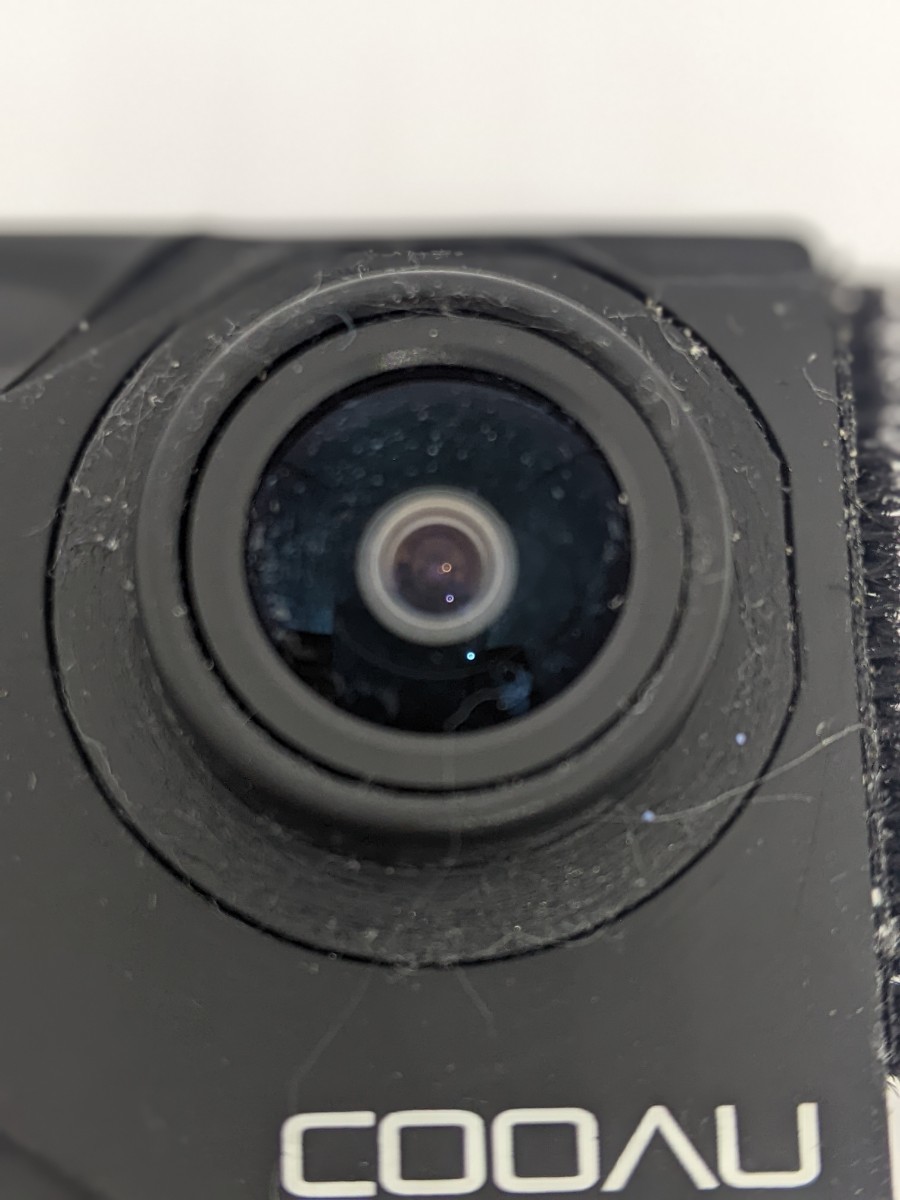 COOAU 4K Ultra HD アクションカメラ 汚れ傷あり 詳細動作未チェック 通電起動確認済_画像2