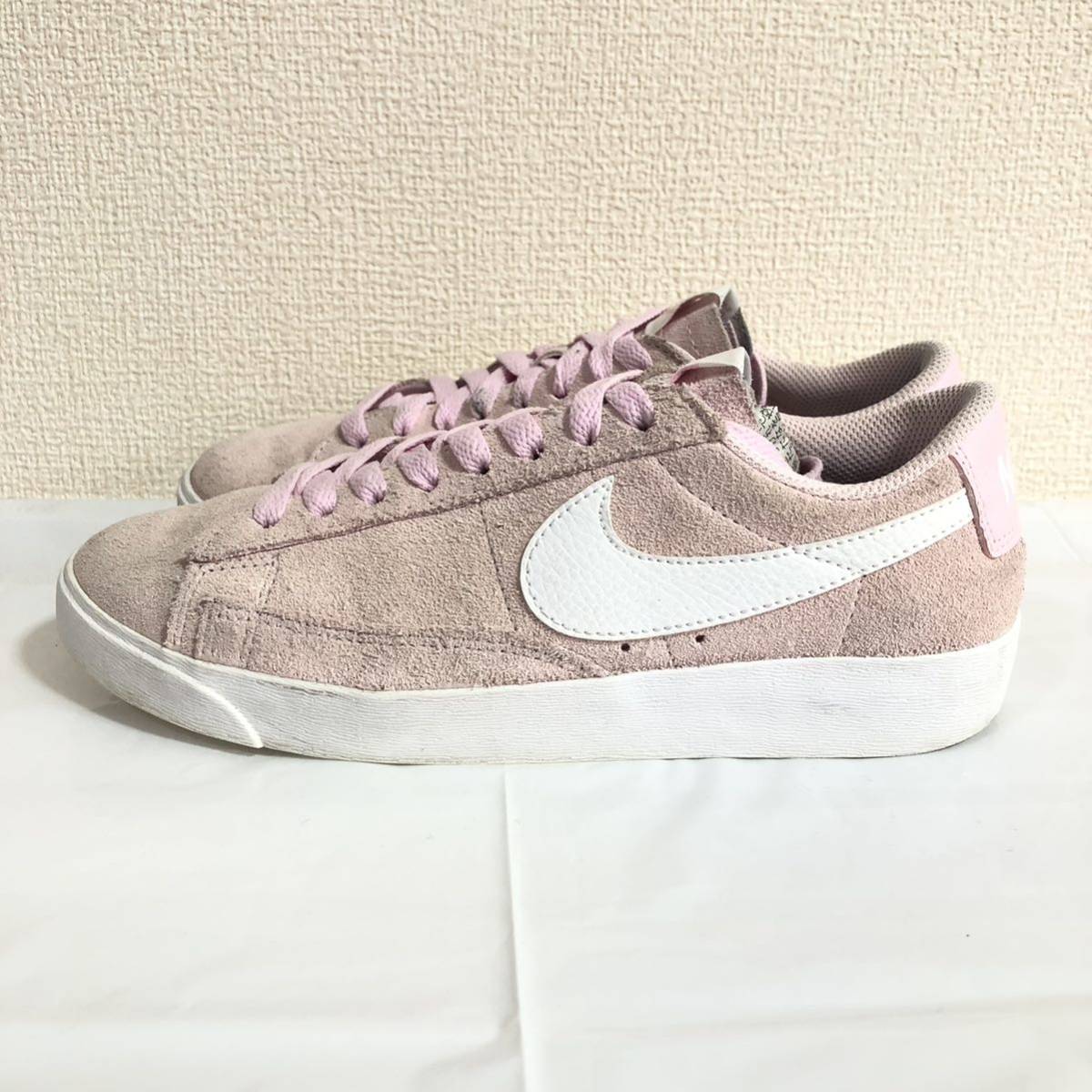 大人気◎ ★NIKE ナイキ★ W BLAZER LOW SD ナイキ ブレーザー スニーカー シューズ 靴 スウェード カジュアル ピンク 24.0cm/191_画像3