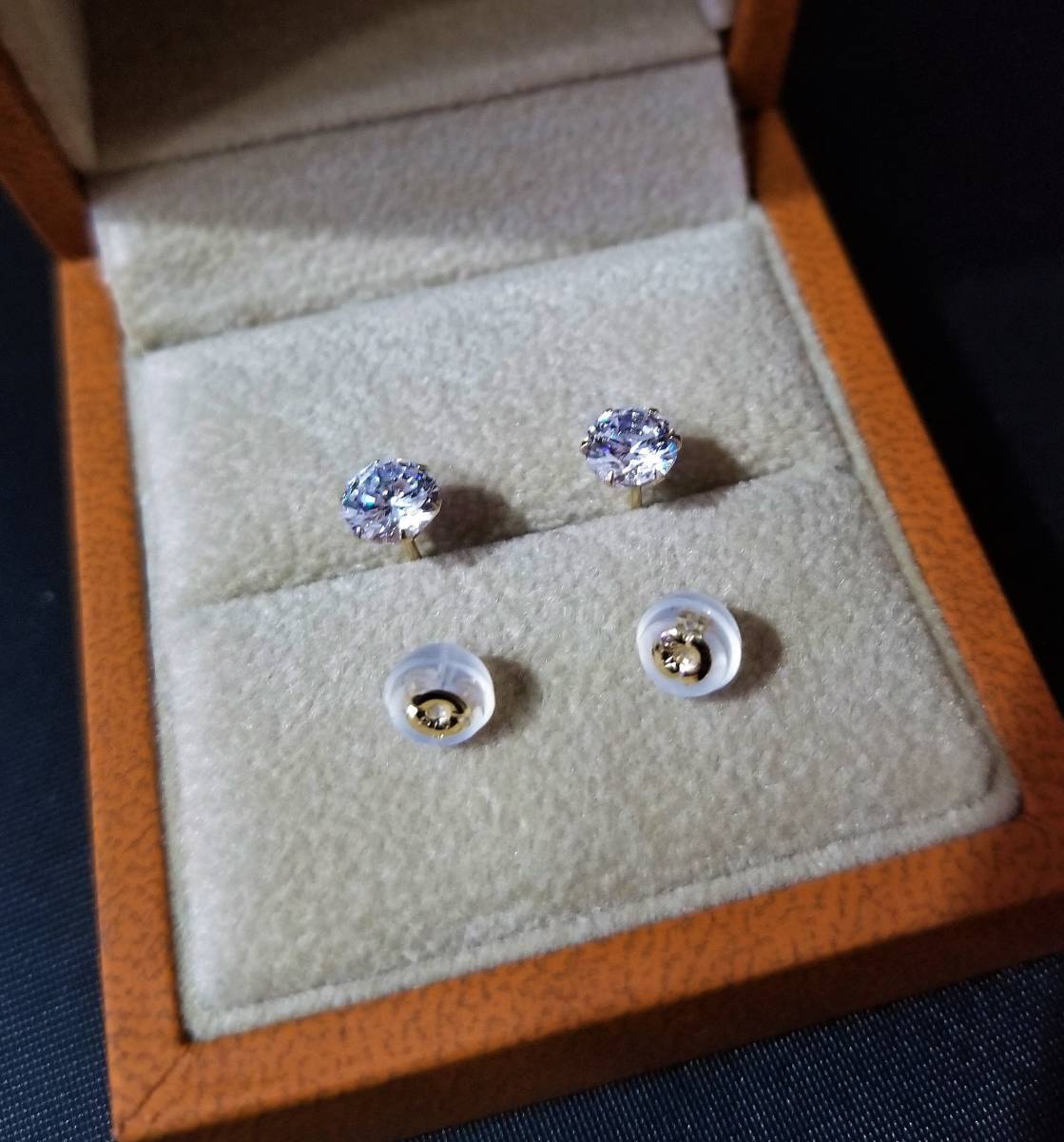 ★★宝石店お墨付き★★K18ダイヤモンドピアス1.46ct ペア高級※※☆輝きの一品☆純正18金 イエロー ゴールドピアス_画像5