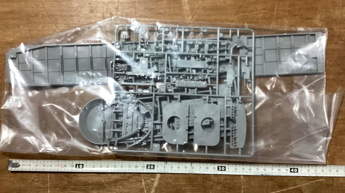 BA■送料込■ COLOMBO EXPRESS 貨物船 1/700 レベル Revell コンテナ船 船 模型 プラモデル 900g ●未使用品/くGOら_画像6