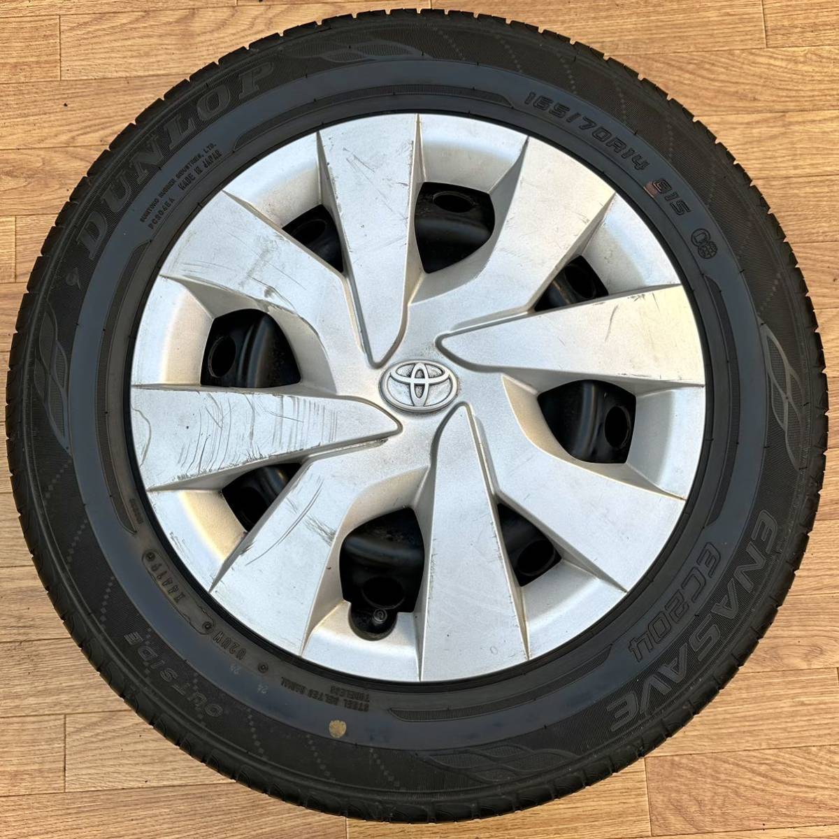 トヨタ 純正 14インチ ホイール★DUNLOP 165/70R14 4本セット★ヤリス アクア ヴィッツ bB スペイド ベルタ パッソ セッテ ポルテ等に_画像4