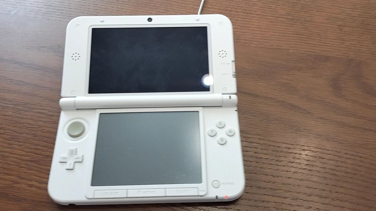 ジャンク品 ニンテンドー3DS LL とびだせどうぶつの森パック｜Yahoo