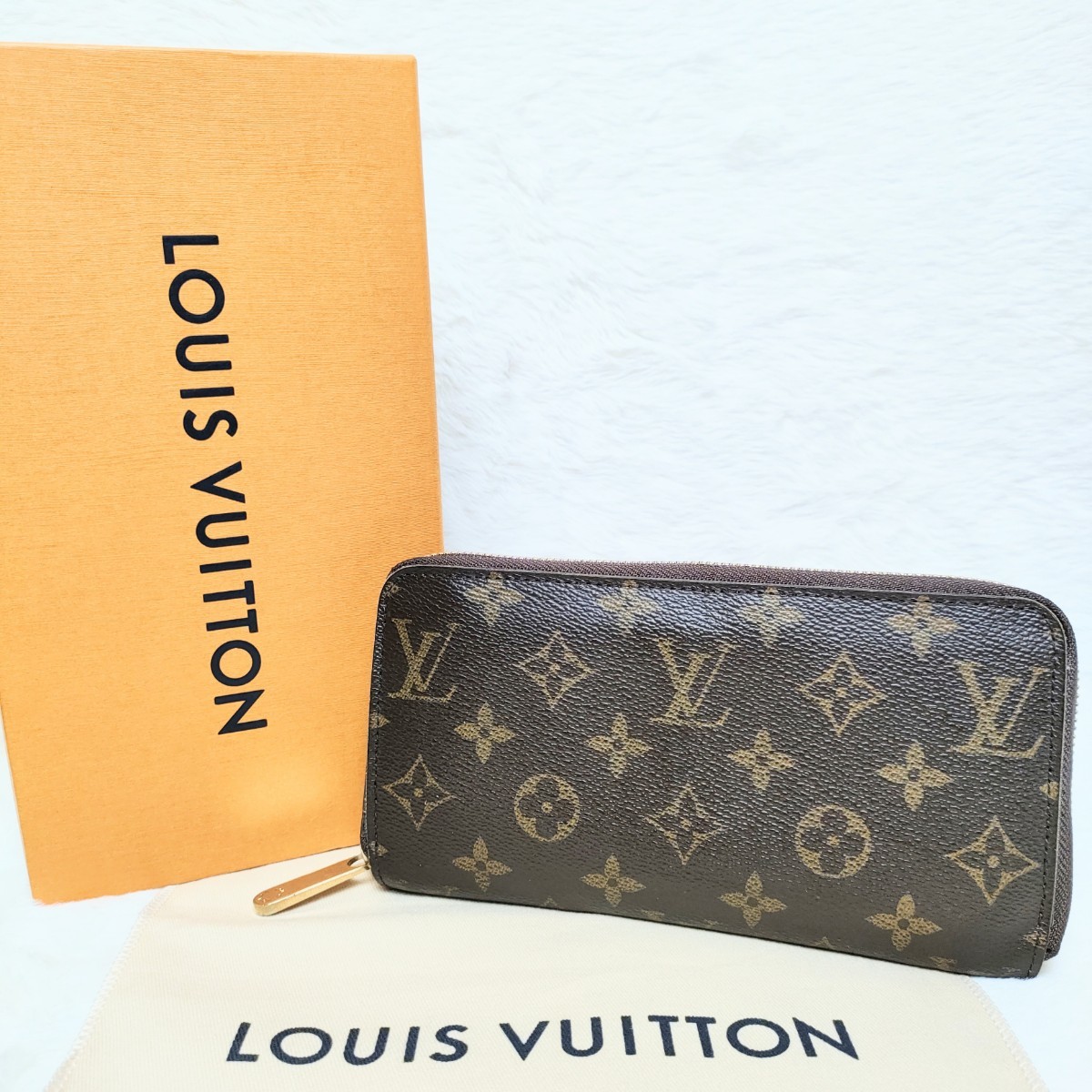 【極美品】 ルイヴィトン LOUIS VUITTON 長財布 M60017 箱付き レザー モノグラム ジッピーウォレット ラウンドファスナー 人気 美品 袋