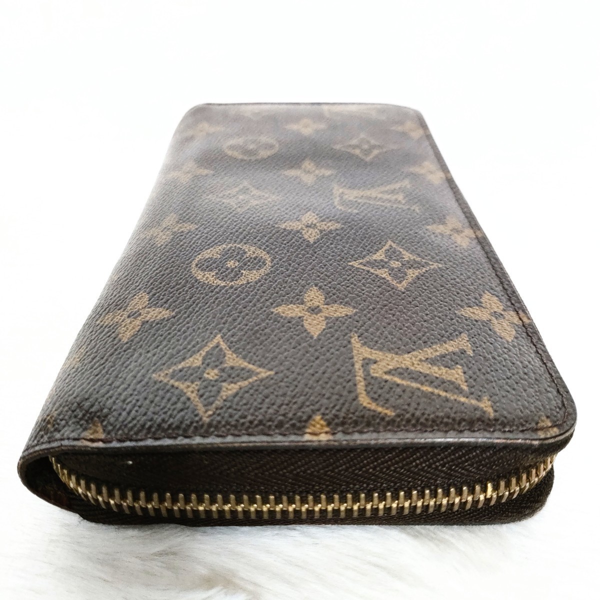 【美品】 ルイヴィトン LOUIS VUITTON 長財布 M60017 箱付き 保存袋付き レザー モノグラム ジッピーウォレット ラウンドファスナー 人気 3_画像6