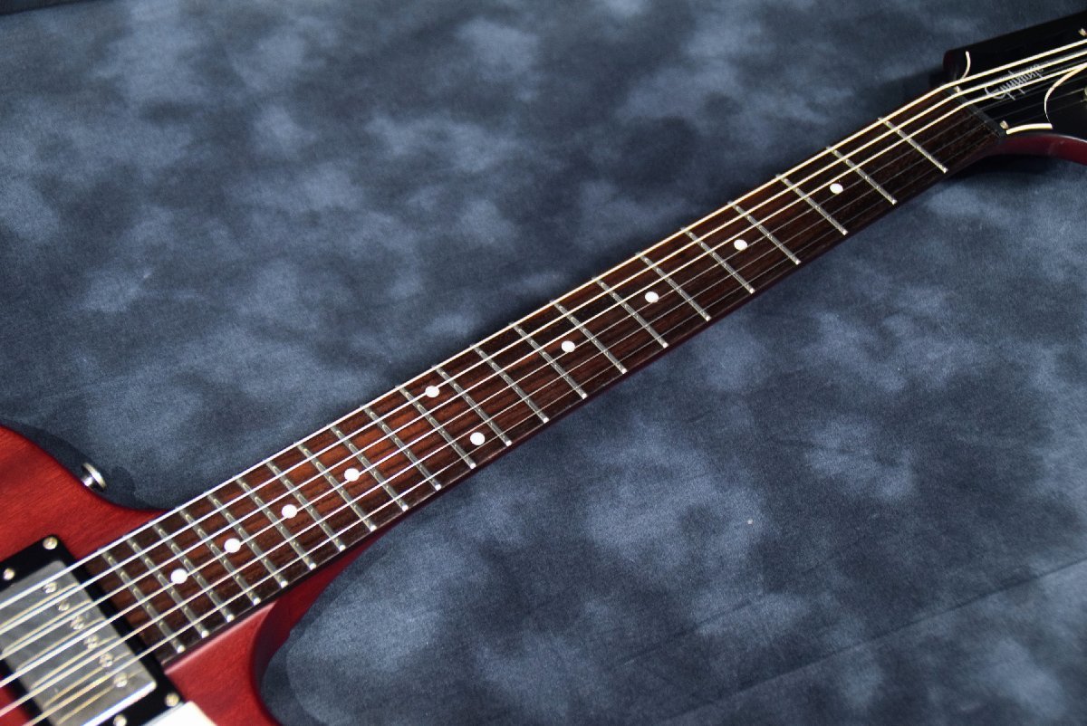 【中古】Epiphone Firebird Studio Worn Cherry エピフォン ファイヤーバード【メンテナンス済】_画像3