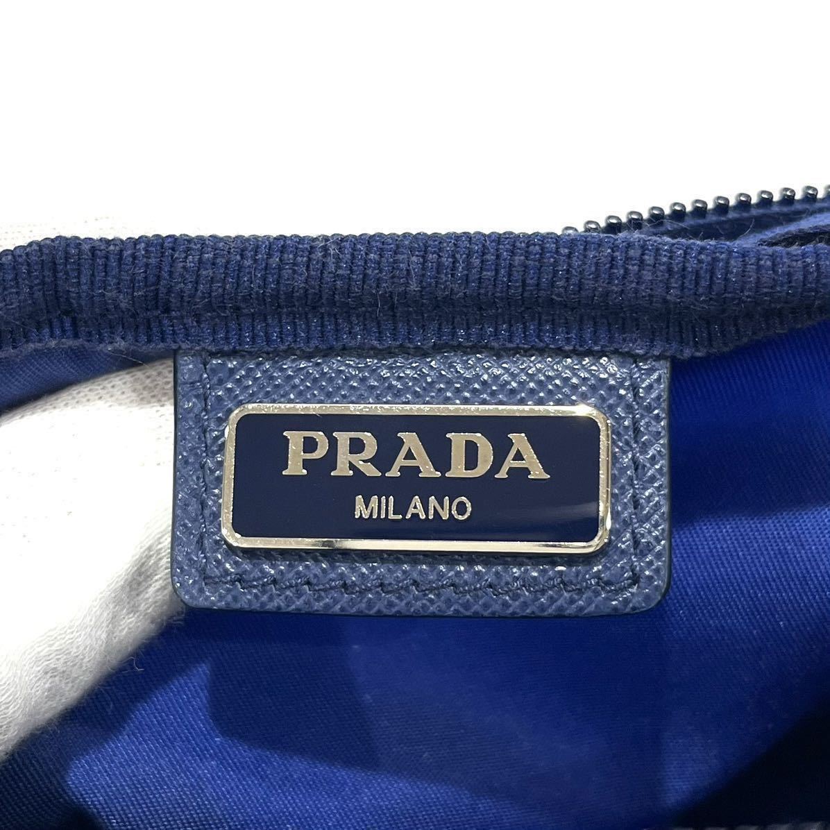 良品 PRADA プラダ ポーチ 1NA339 ナイロン 化粧ポーチ コスメポーチ 小物入れ 三角プレート ブルー ギャランティカード付き 送料無料