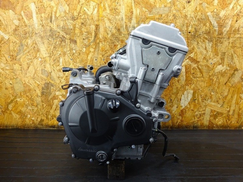 【231101】ZX-25R SE(ZX250E-A10)■ 中古エンジン 始動確認後取り外し!! ジェネレーター セルモーター ジャンク!? 【Ninja ZX25R_画像1