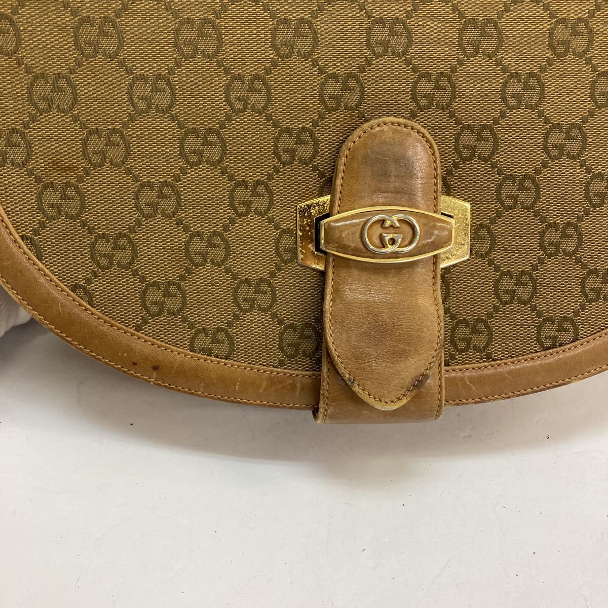 GUCCI グッチ 半円 ショルダーバッグ_画像2