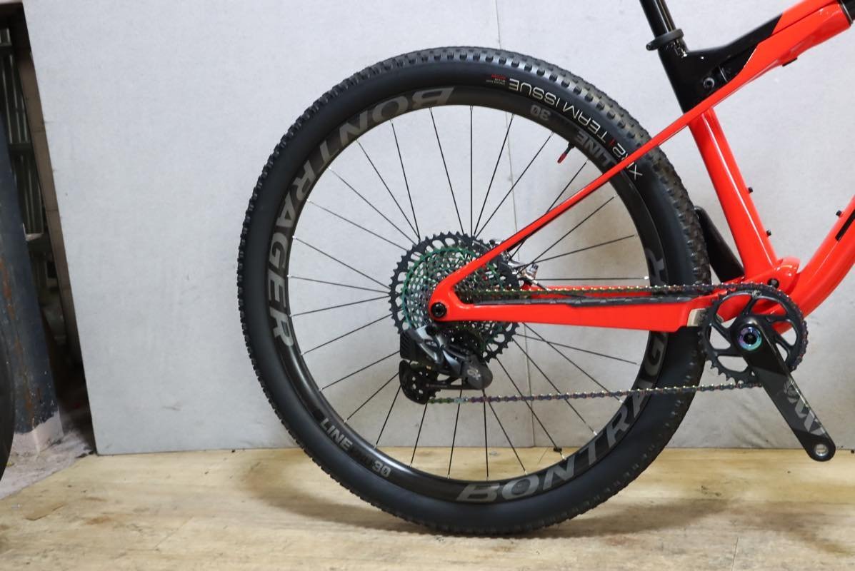 カスタム多数!!■TREK トレック Supercaliber 9.6 29er MTB BONTRAGER LINE PRO 30 SRAM GX EAGLE AXIS 1X12S サイズS 2022年 超美品_画像4