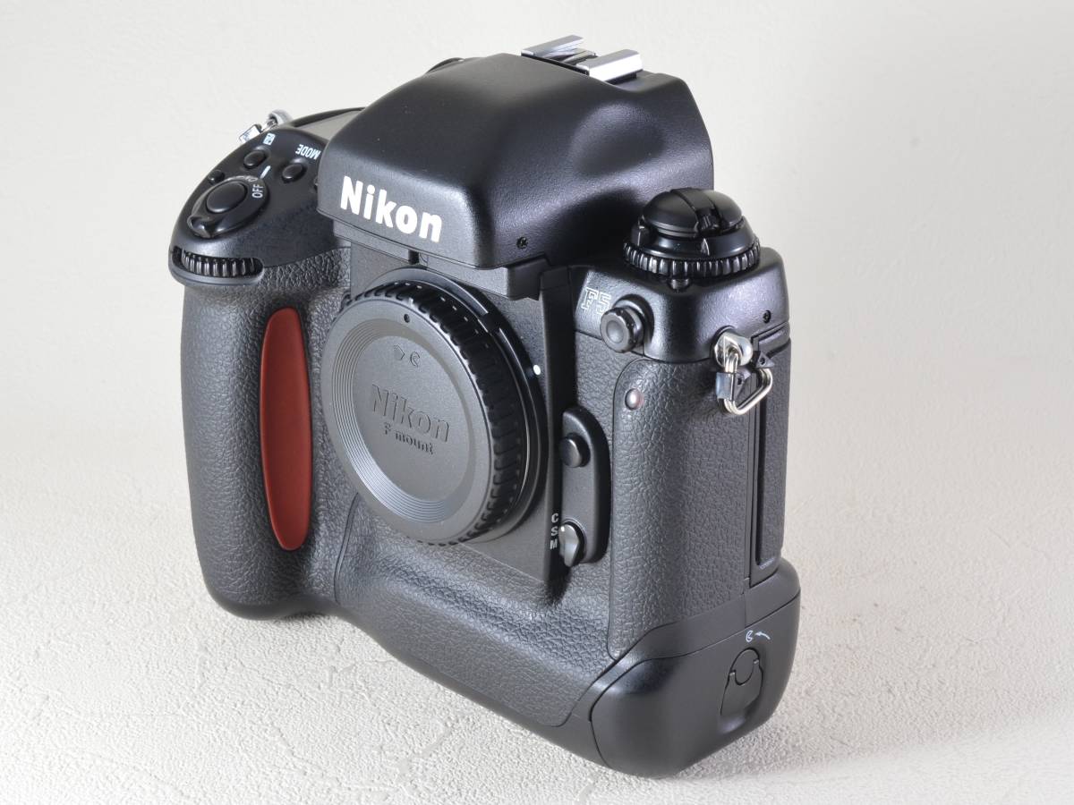 [美品☆ニコンの最高峰] Nikon (ニコン) F5 ボディ 元箱付 [保証](52105)_画像5