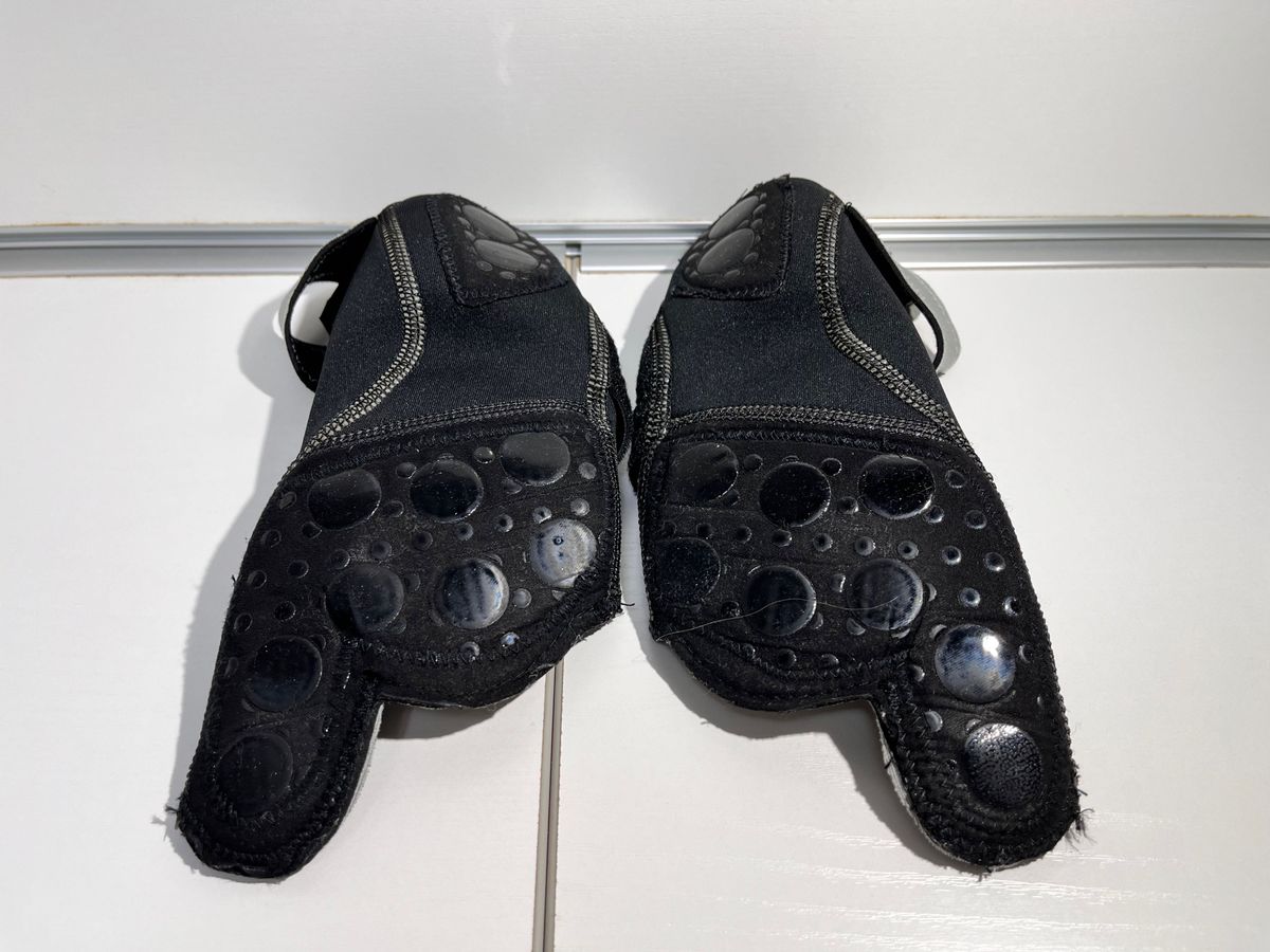 LAVA 暗闇キックボクシング グローブ&シューズ Sサイズセット LAVA 暗闇キックボクシング グローブ&シューズ Sサイズセット