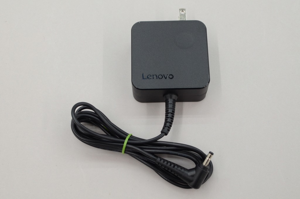 [中古]Lenovo IdeaPad L350 81Y3009TJP ブリザードホワイト_画像2