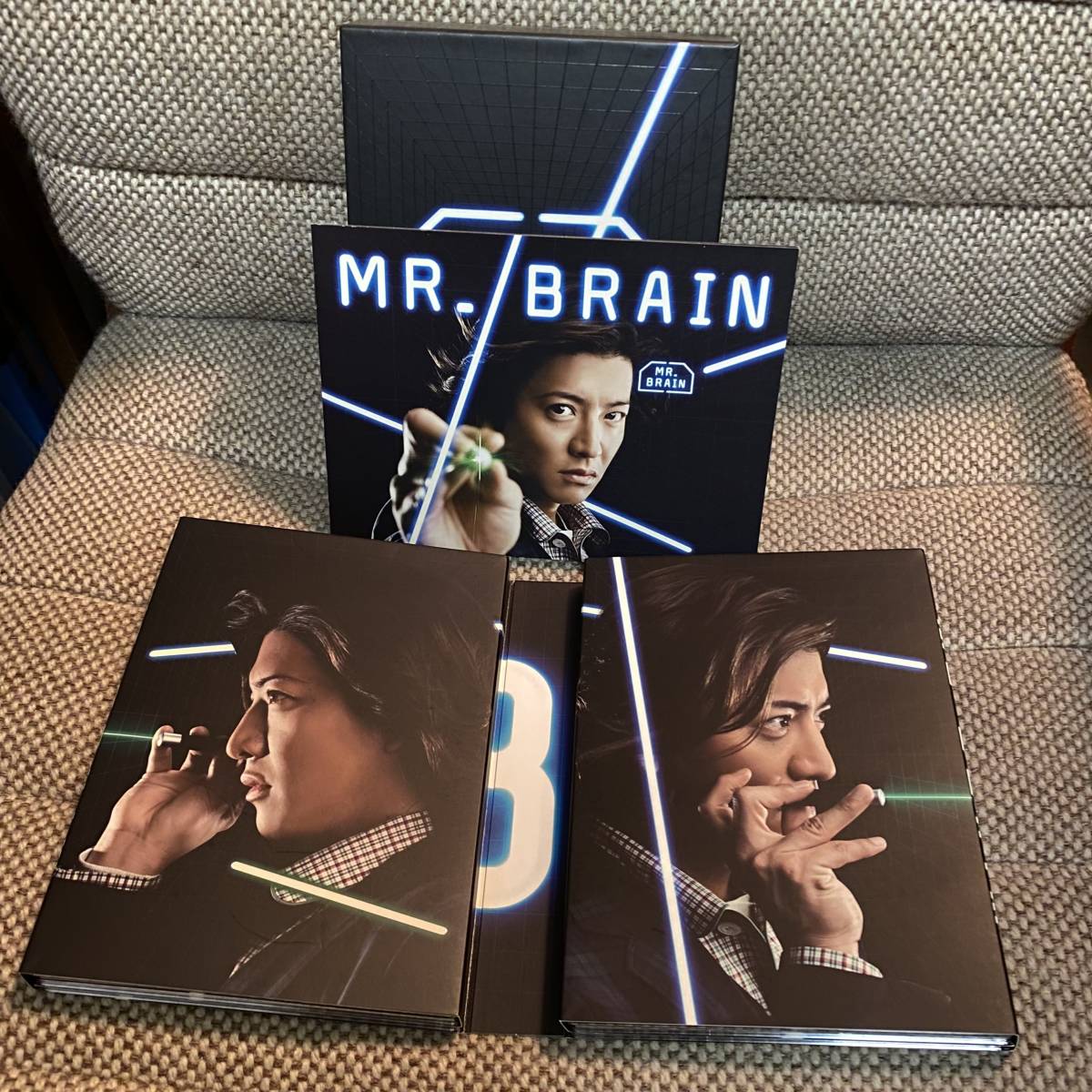 MR.BRAIN DVD 6枚組BOX 全8話489分　特典148分　19000円　09.09.30発売_画像3