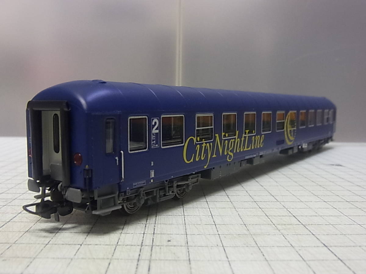 【箱なしジャンク品・難あり・HO】L.S.models Bvcmz028「City Night Line（片側 reisen statt fliegen 文字入り）」簡易寝台車（単品1両）_画像1