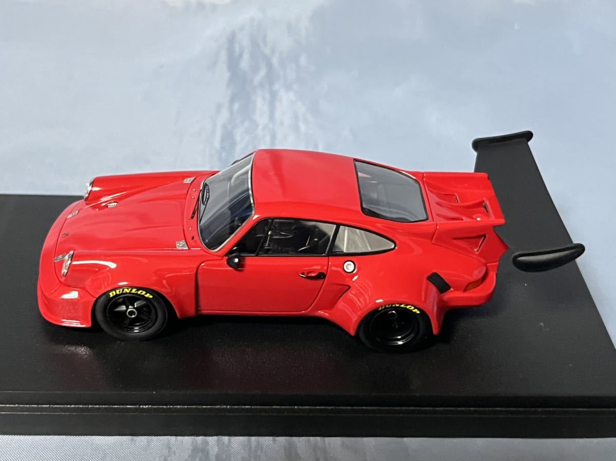 メイクアップ製　　ポルシェ　911 カレラ　RSR ターボ ストリート　バージョン　赤　　1974年 1/43_画像3