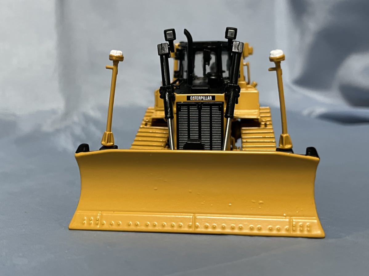 ダイキャストマスターズ製　CAT D6T XW VPAT トラック-タイプ　トラクター　　1/50_画像3