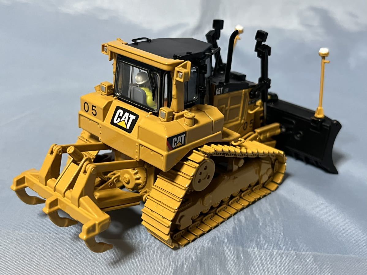 ダイキャストマスターズ製　CAT D6T XW VPAT トラック-タイプ　トラクター　　1/50_画像6