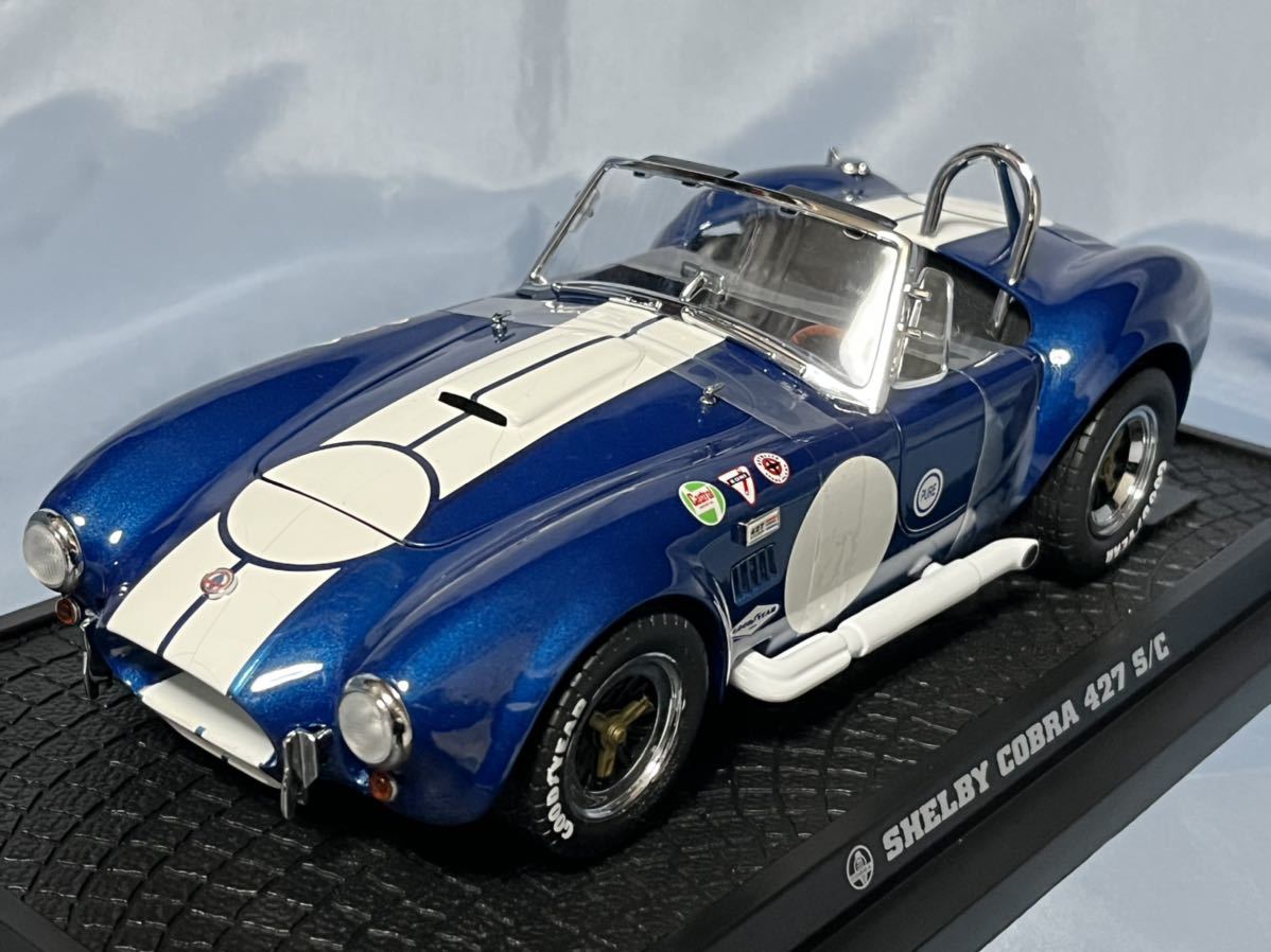 京商製　　シェルビー　コブラ　427 S/C レーシング　　(ブルー) 1/18_画像2