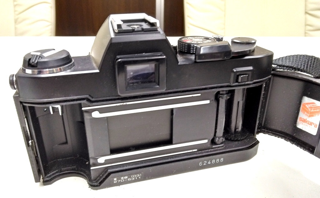 ☆KONICA Acom-1 HEXANON AR 50㎜ F1.7＋AR 28㎜F3.5＋AR 135㎜F3.2 レンズ3本《作動未確認》現状品 ストロボ付 中古※税込価格☆_画像6