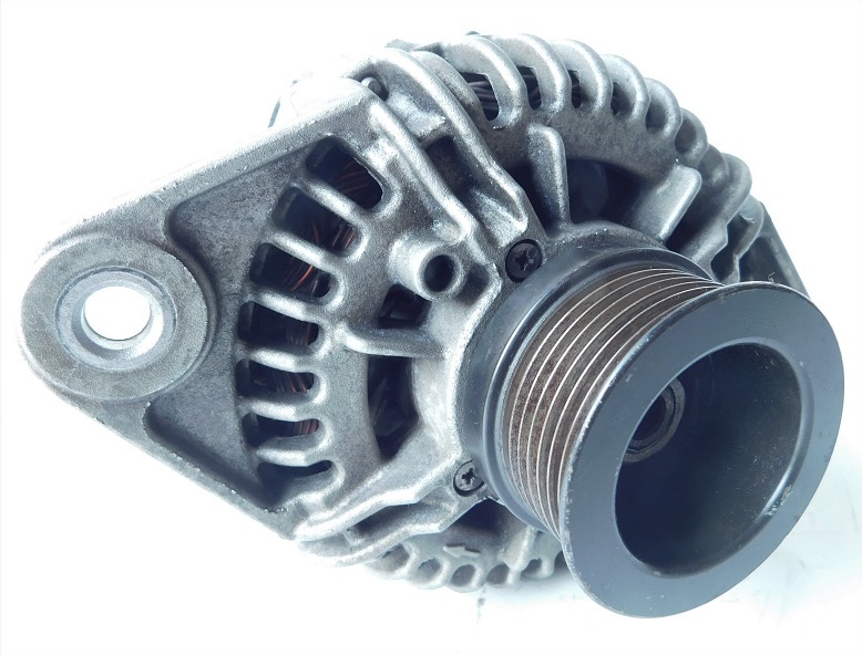 * alternator * Bosch Nissan UD Condor 0-124-655-078/23100-30Z0C[ secondhand goods [ degree B]* core return un- necessary ]