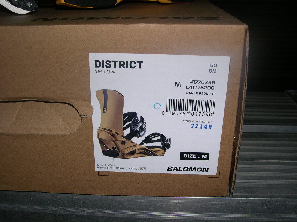 SALOMON district ２２−２３モデル Mサイズ　美品_画像6