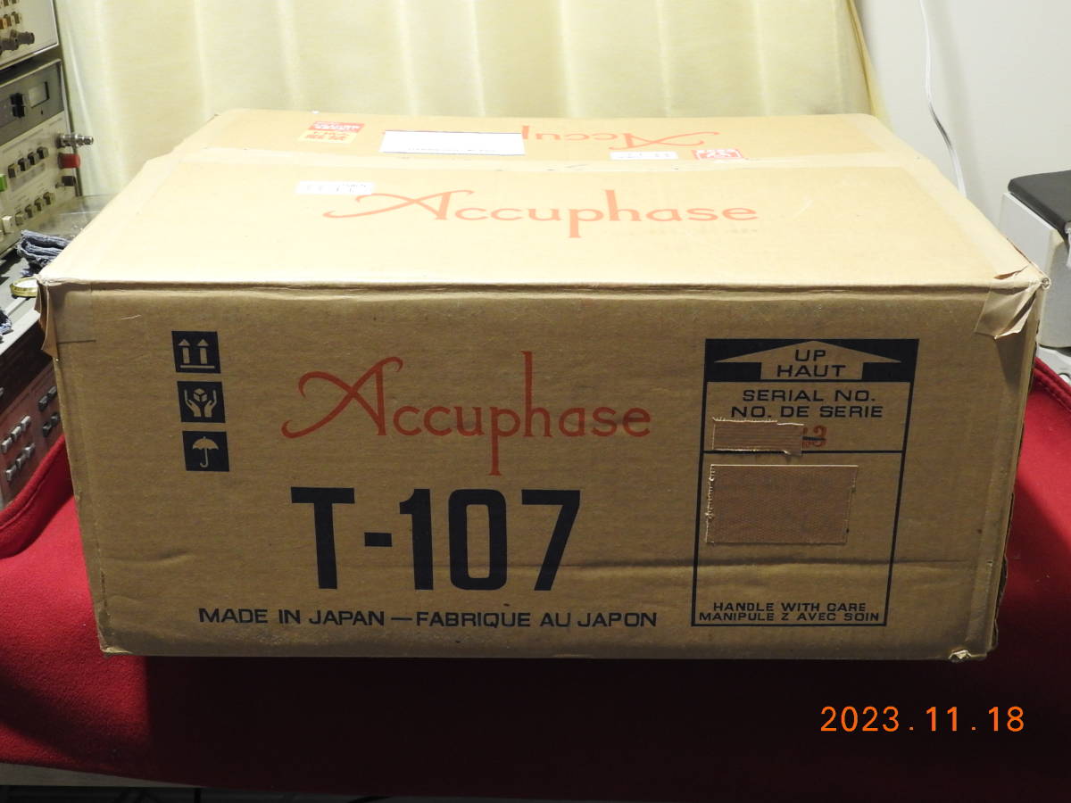 ☆Accuphase T-107 FMチューナー メンテナンス済　美品　純正梱包材　純正取説☆_画像9