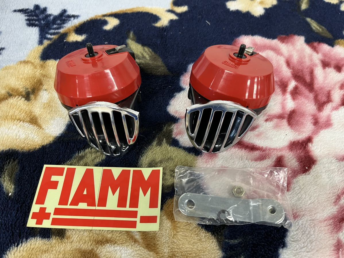 【送料込】FIAMM フィアム 強力電磁ホーン CTP/SUPER ポルシェ、BMW純正 成川商会　イタリア製_画像1