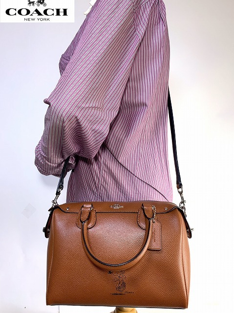 極美品 送料無料 限定モデル コーチ COACH × スヌーピー レザー 極美品 送料無料 限定モデル コーチ COACH × スヌーピー レザー