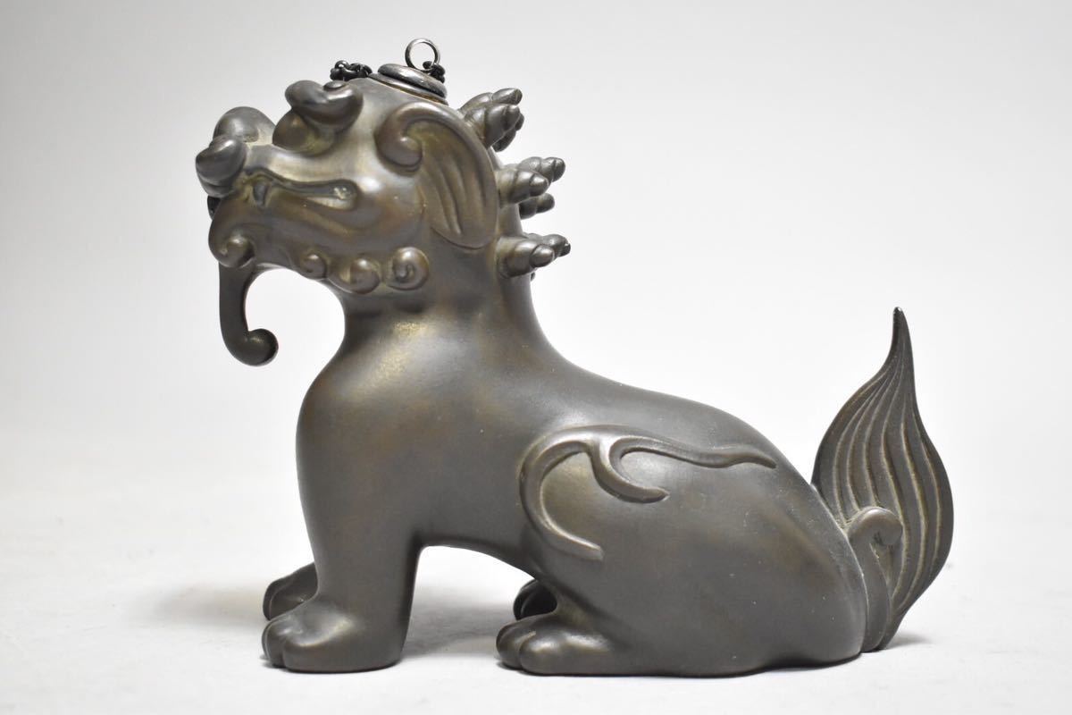 【英】1119 時代 ブロンズ金工獅子水筒 中国美術 朝鮮 銅製 銅器 骨董品 美術品 古美術 時代品 古玩_画像3
