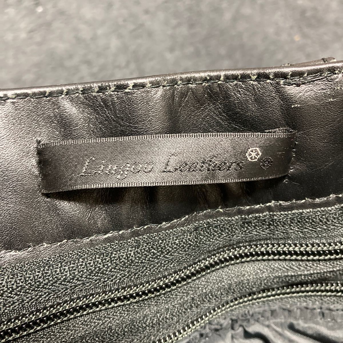 【美品】Liugoo Leathers リューグーレザーズ レザーパンツ 牛革 ブラック W32 メンズ_画像3