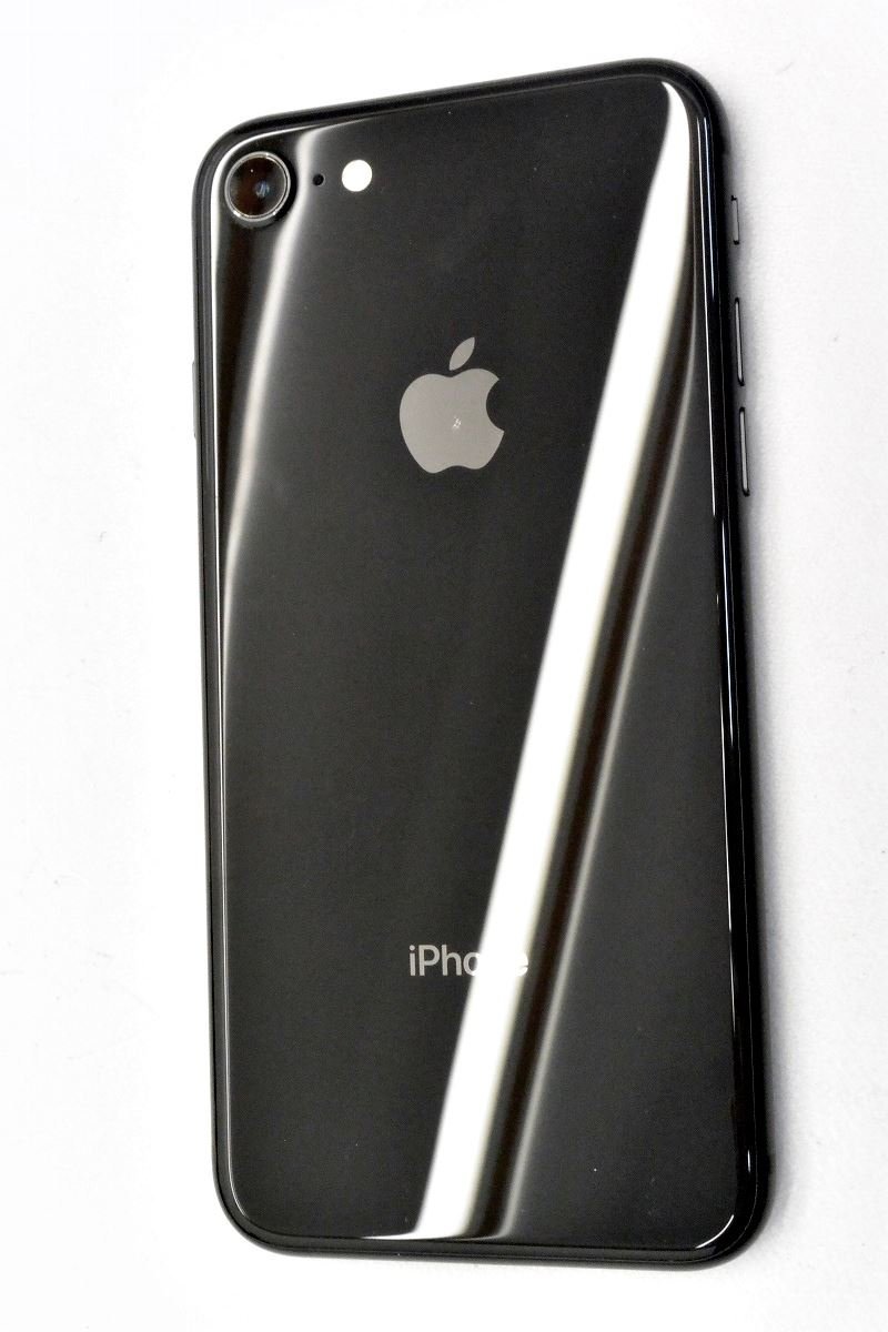 白ロム SIMフリー au SIMロック解除済 Apple iPhone8 64GB iOS16.5.1 Space Gray MQ782J/A 初期化済 【m021292】_画像2