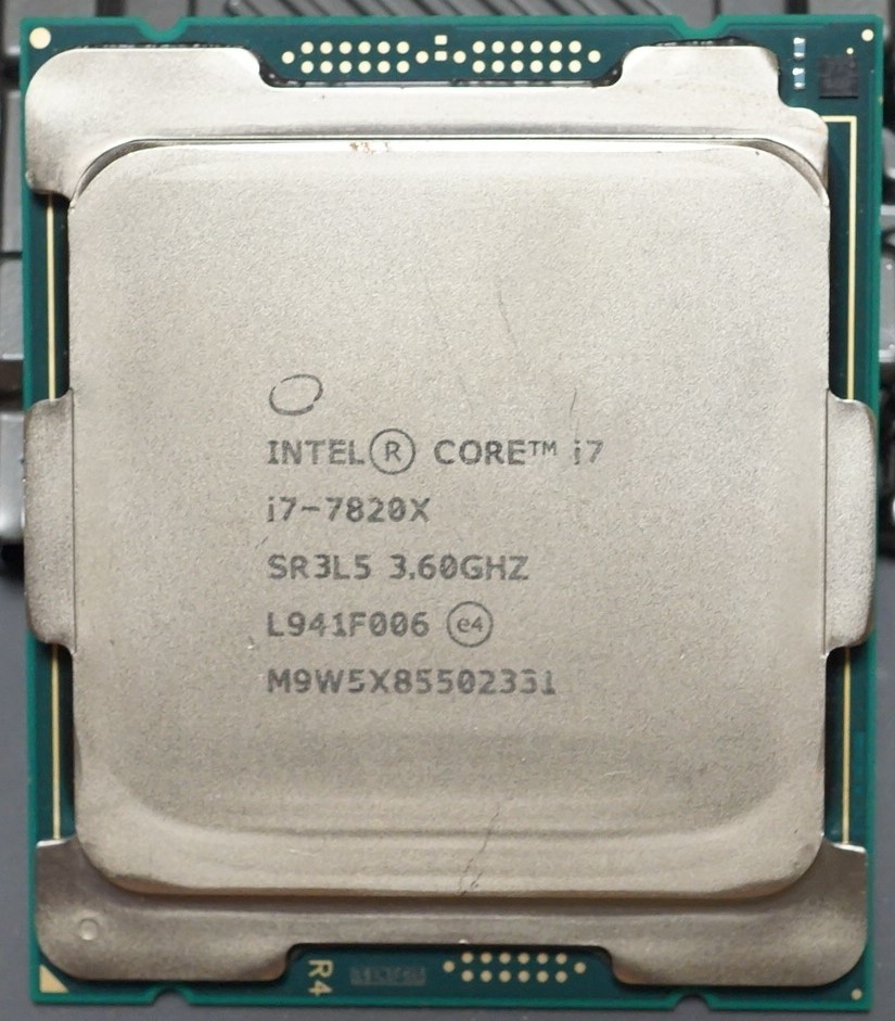 【動作確認済】Intel Core i7 7820X (8コア16スレッド) LGA2066 本体のみ_画像1