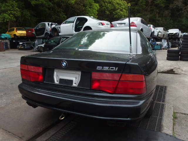 BMW 850Ci E31 8シリーズ 90年 E50 リアスプリング 左右セット (在庫No:015712) (6394)_画像2