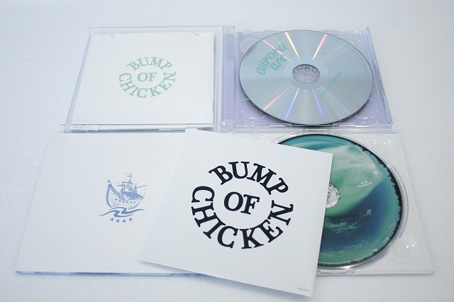 o98【即決・送料無料】BUMP OF CHICKEN aurora arc CD DVD + Blu-ray_画像3