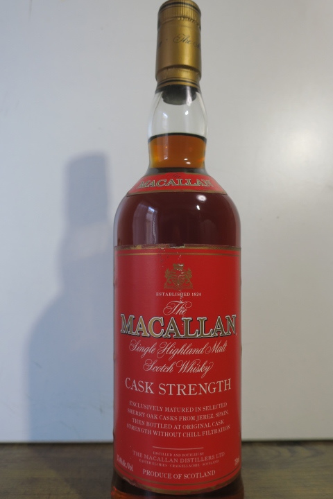 【2007年に店舗から直接購入】マッカラン（Macallan） カスクス トレングス（Cask Strength）・赤ラベル★_画像2